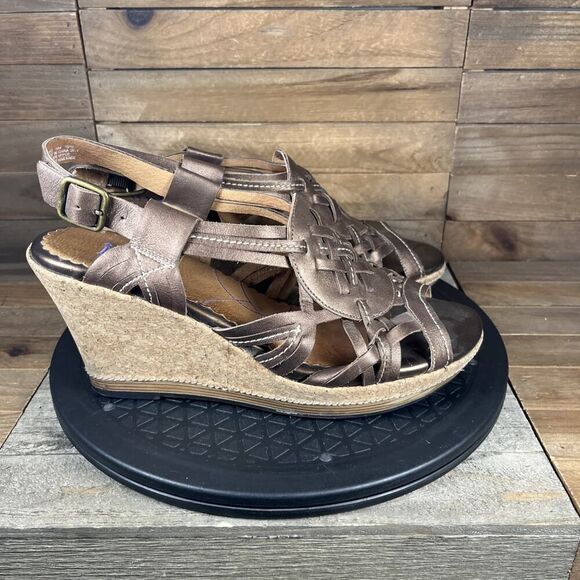 Indigo by Clarks Womens Size 10M Gull Pond Bronze Wedge Strappy Sandals - Picture 1 of 10